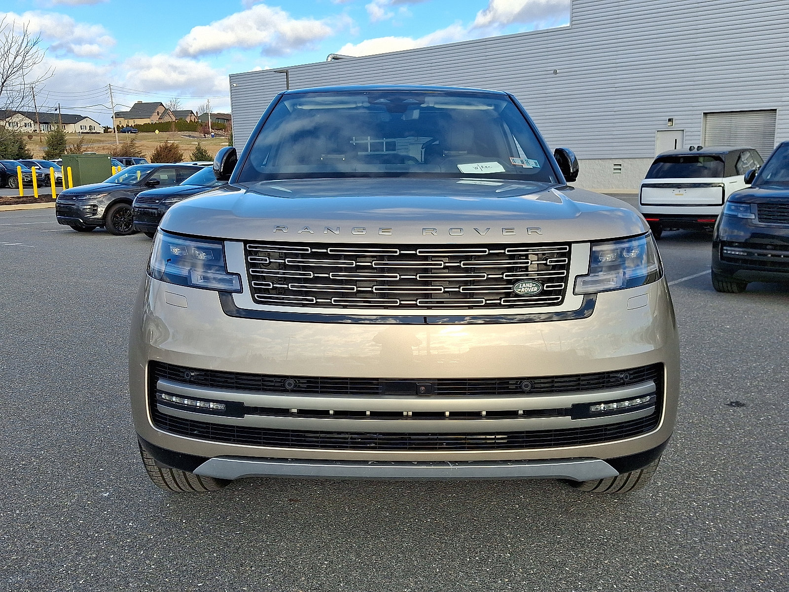 New 2026 Land Rover Range Rover SE image 6