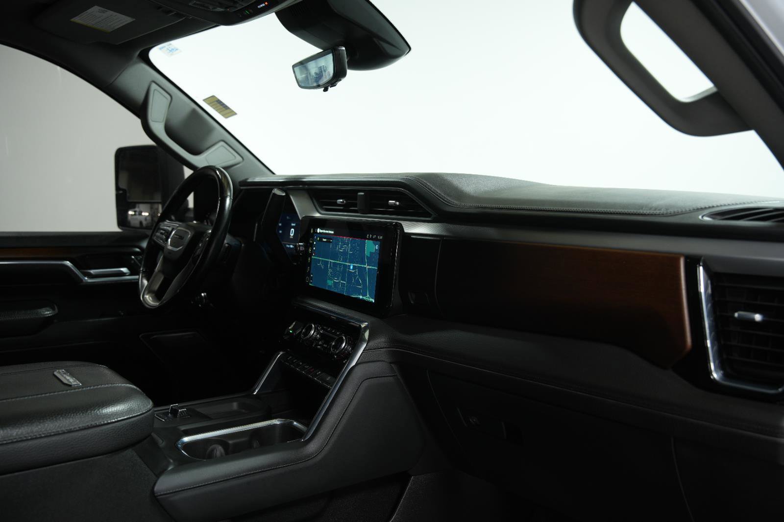 Used 2024 GMC Sierra 2500 Denali w/ Denali Reserve Package image 19