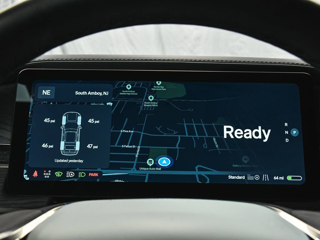 Used 2025 Rivian R1S Adventure image 35