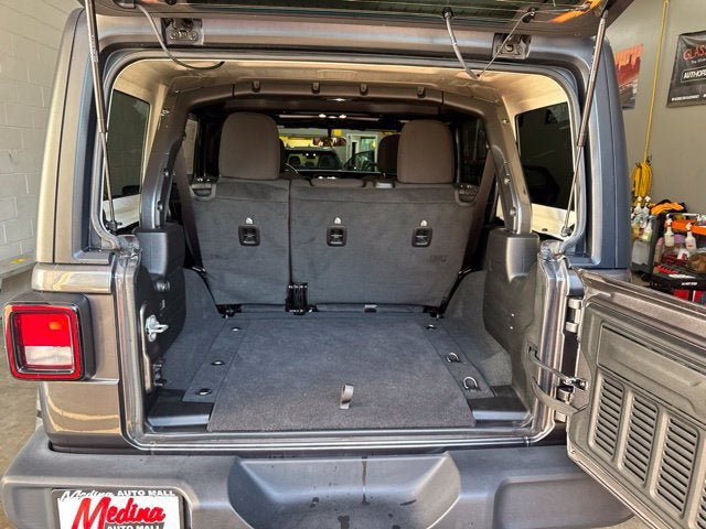 Used 2023 Jeep Wrangler Unlimited Sport AWD/4WD image 21