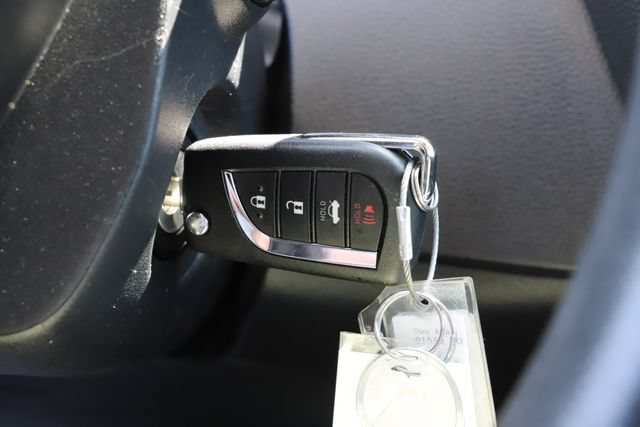 Used 2025 Toyota Corolla LE FWD image 31