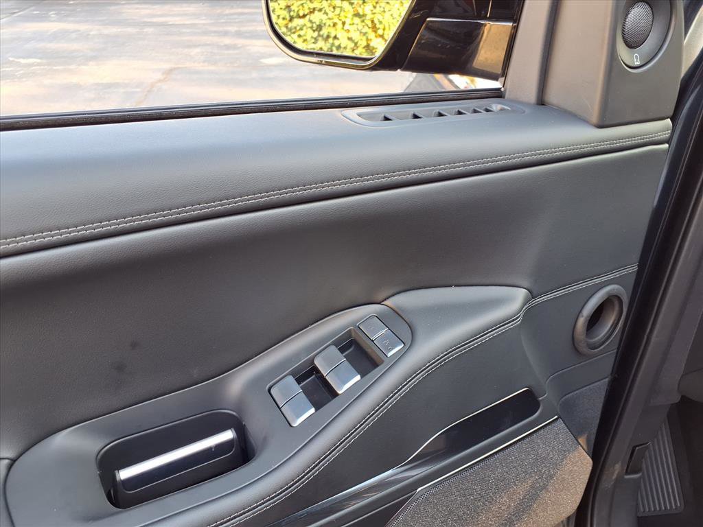 New 2025 Lincoln Navigator Reserve w/ Jet Appearance Package image 17