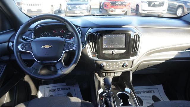 Used 2023 Chevrolet Traverse LT image 17