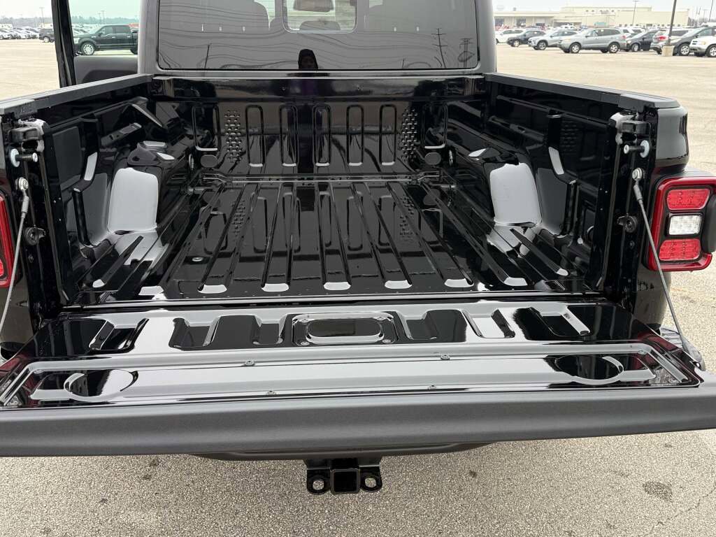New 2026 Jeep Gladiator Mojave image 19