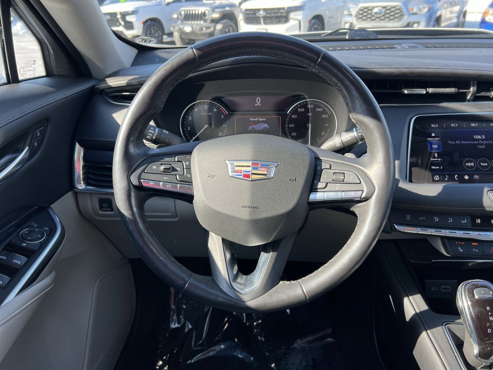 Used 2023 Cadillac XT4 Luxury w/ Cold Weather Package image 16