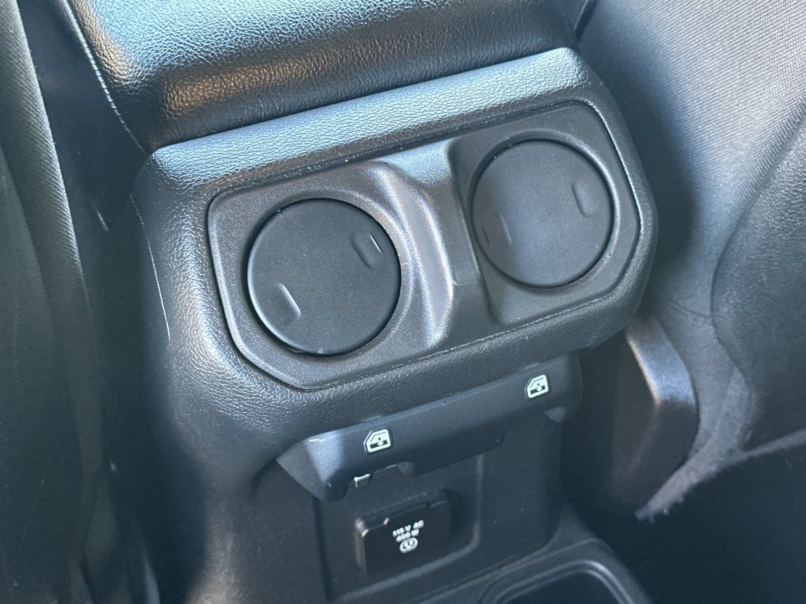 Used 2021 Jeep Gladiator Rubicon AWD/4WD image 15