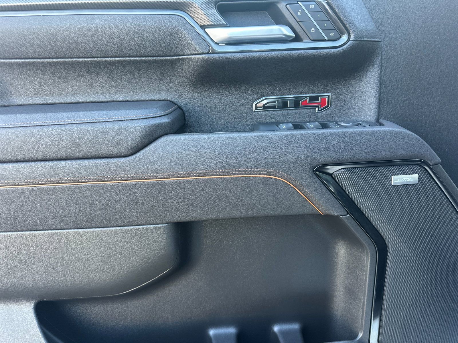 Used 2025 GMC Sierra 1500 AT4 w/ AT4 Premium Package image 11