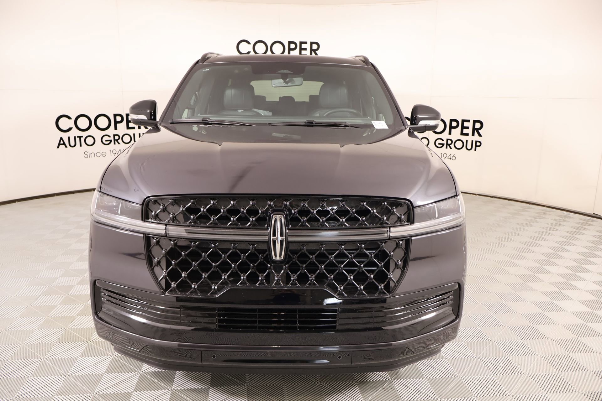 New 2026 Lincoln Navigator L Reserve w/ Jet Appearance Package AWD/4WD image 9