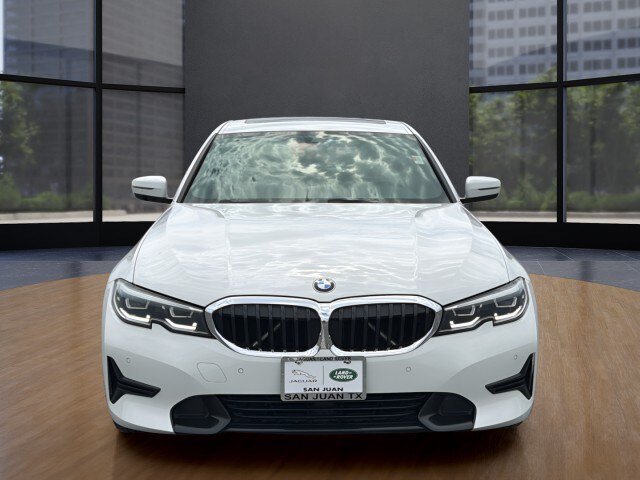 Used 2021 BMW 330i Sedan w/ Driving Assistance Package RWD image 11