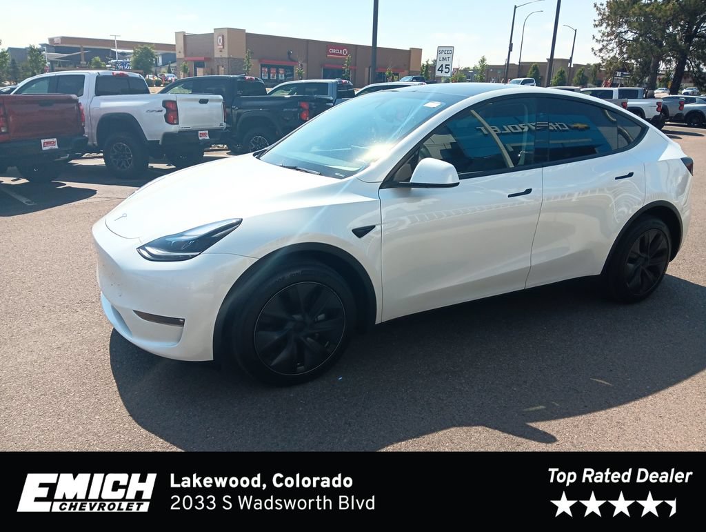 Used 2024 Tesla Model Y Long Range AWD/4WD image 1
