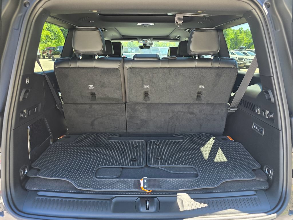 New 2026 Jeep Grand Wagoneer Limited AWD/4WD image 14