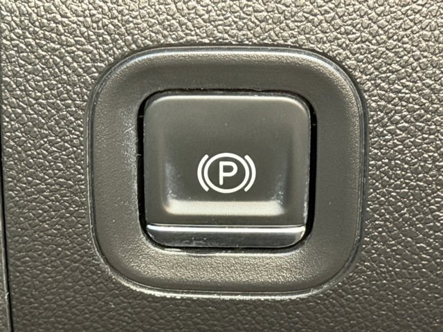 Used 2021 Chevrolet Silverado 1500 Custom image 27