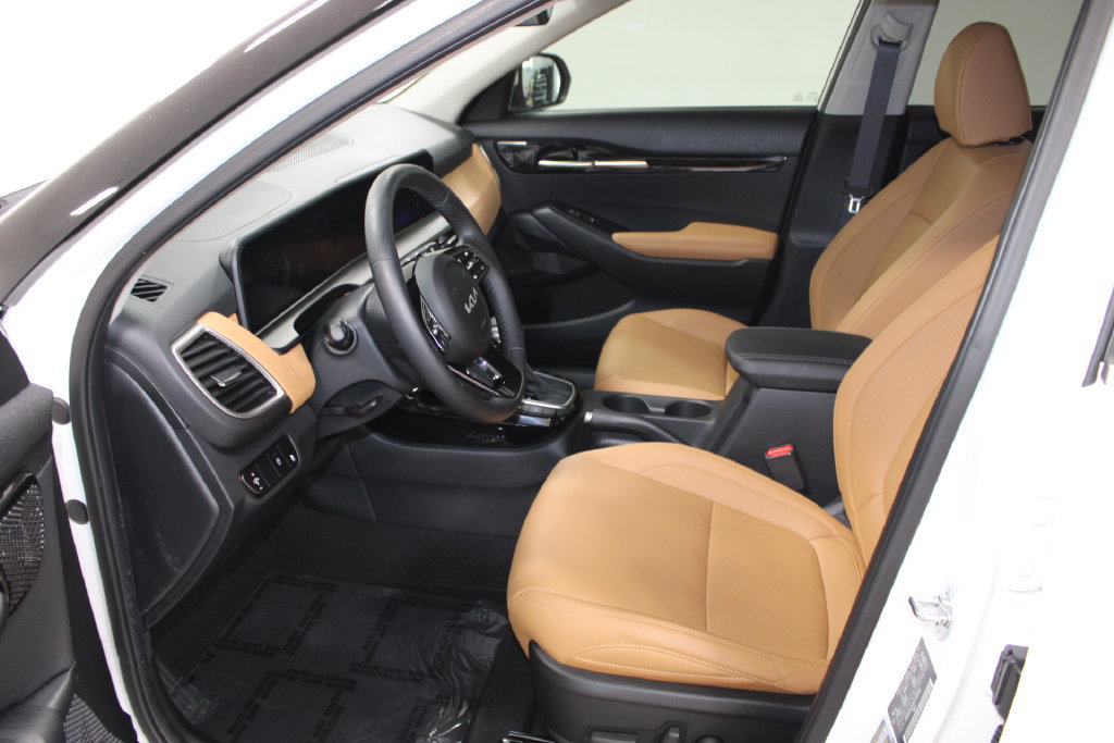 Used 2025 Kia Seltos EX w/ EX Sunroof Package FWD image 19
