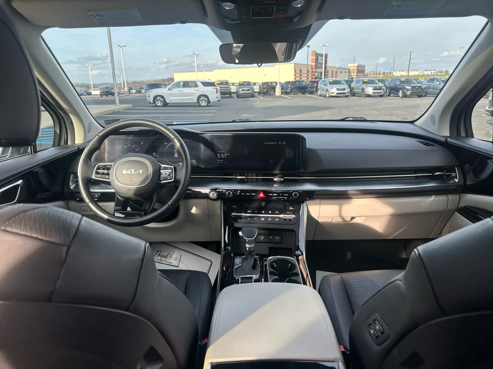 Used 2024 Kia Carnival SX Prestige image 22