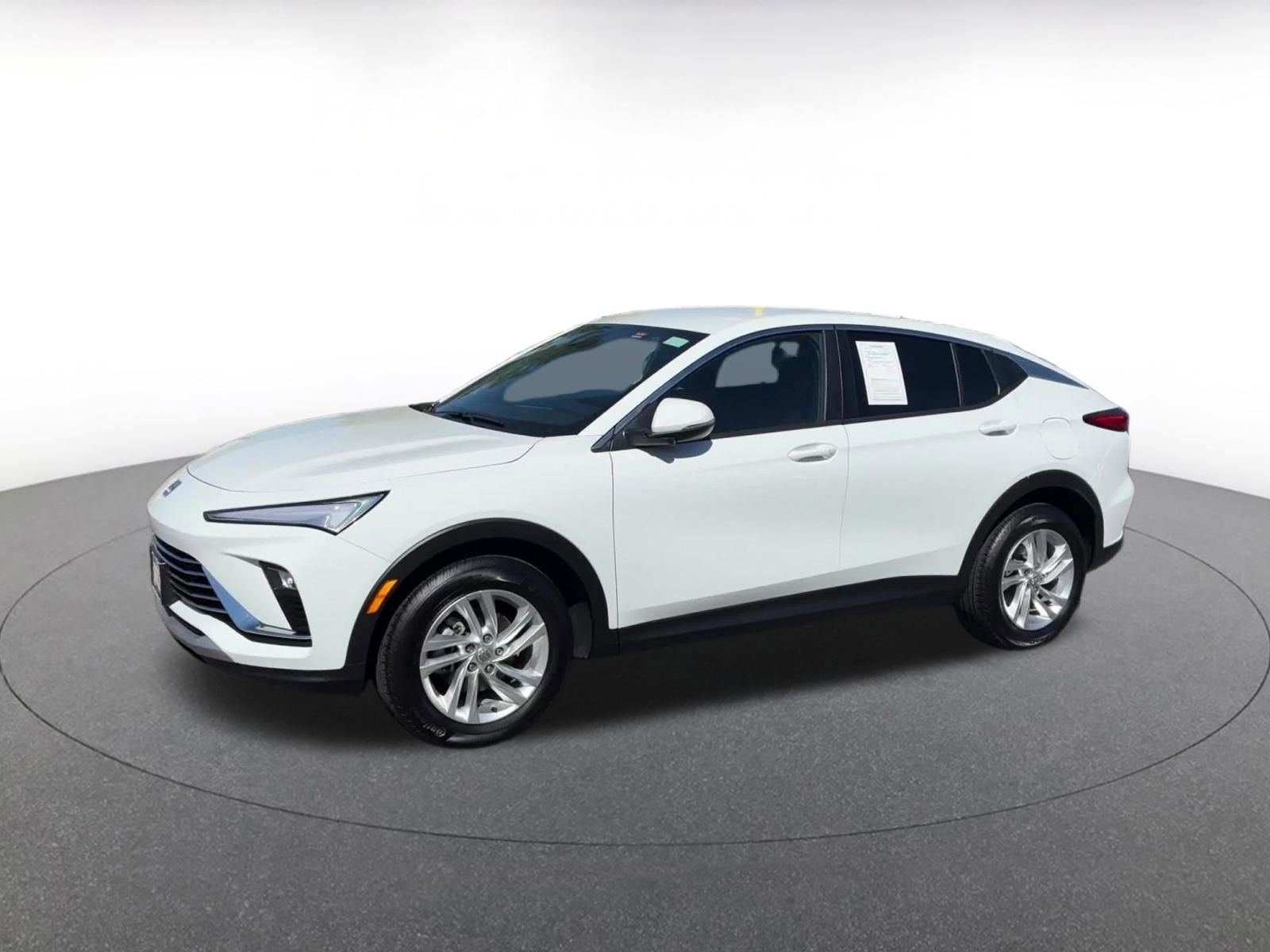 Used 2025 Buick Envista Preferred image 8