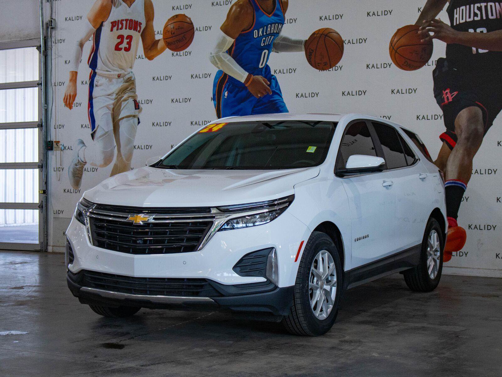 Used 2024 Chevrolet Equinox LT FWD image 20