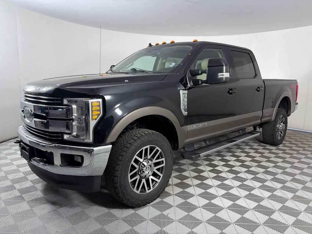 Used 2019 Ford F350 Lariat w/ Lariat Ultimate Package AWD/4WD image 3