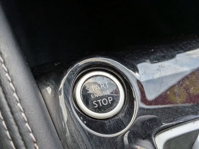 Used 2020 Nissan Kicks SR FWD image 27