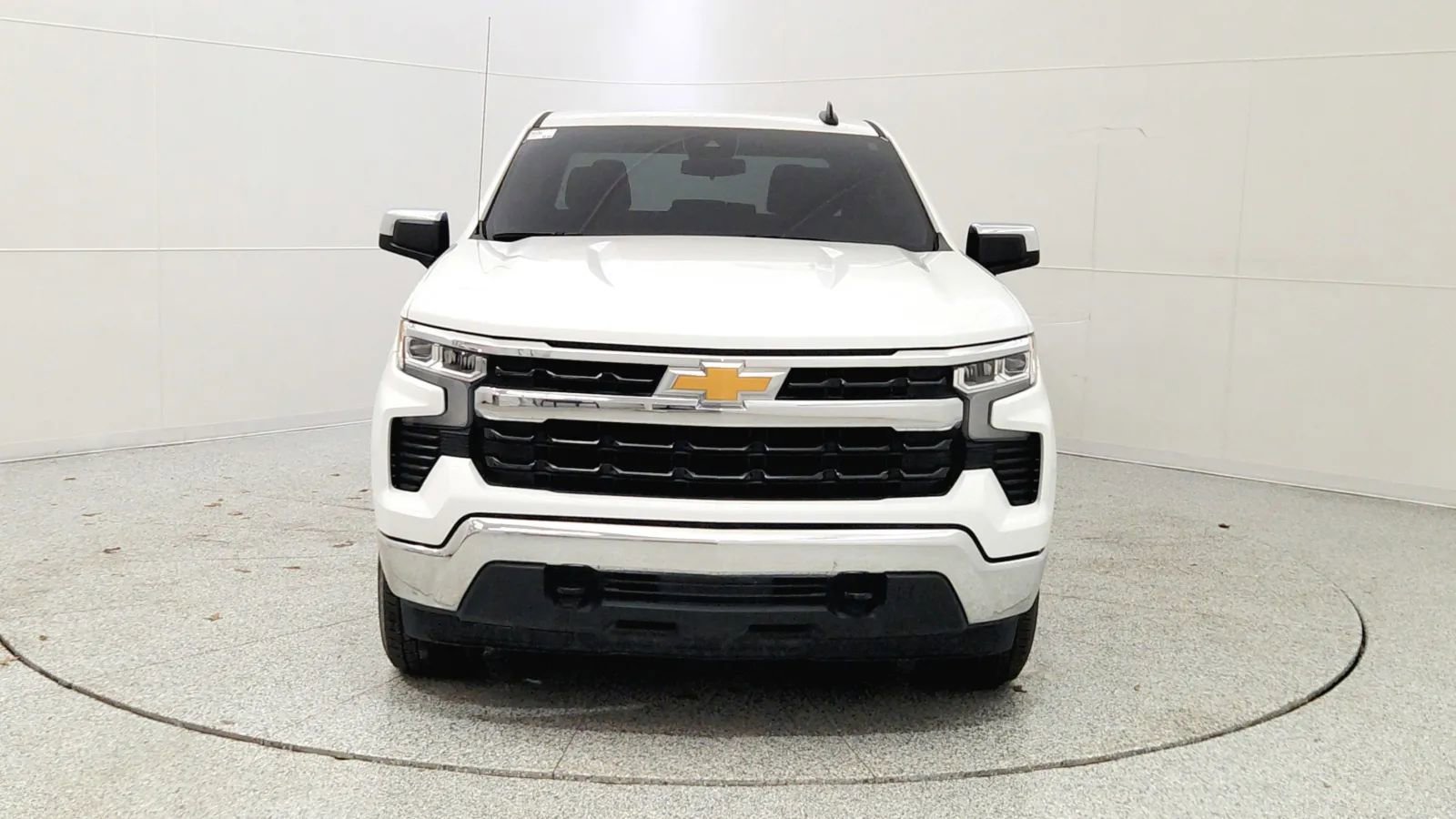 Used 2022 Chevrolet Silverado 1500 LT image 2