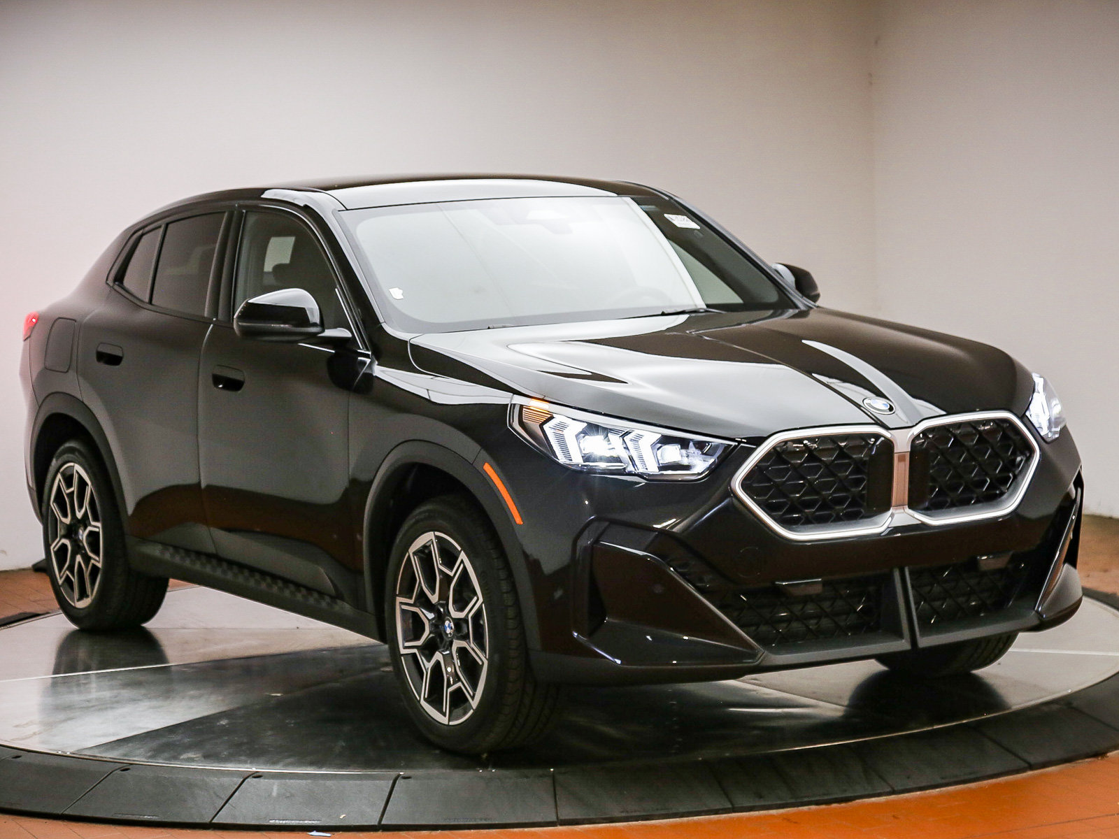 New 2027 BMW X2 xDrive28i AWD/4WD image 3