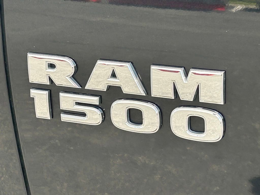 Used 2018 RAM 1500 Classic SLT AWD/4WD image 15