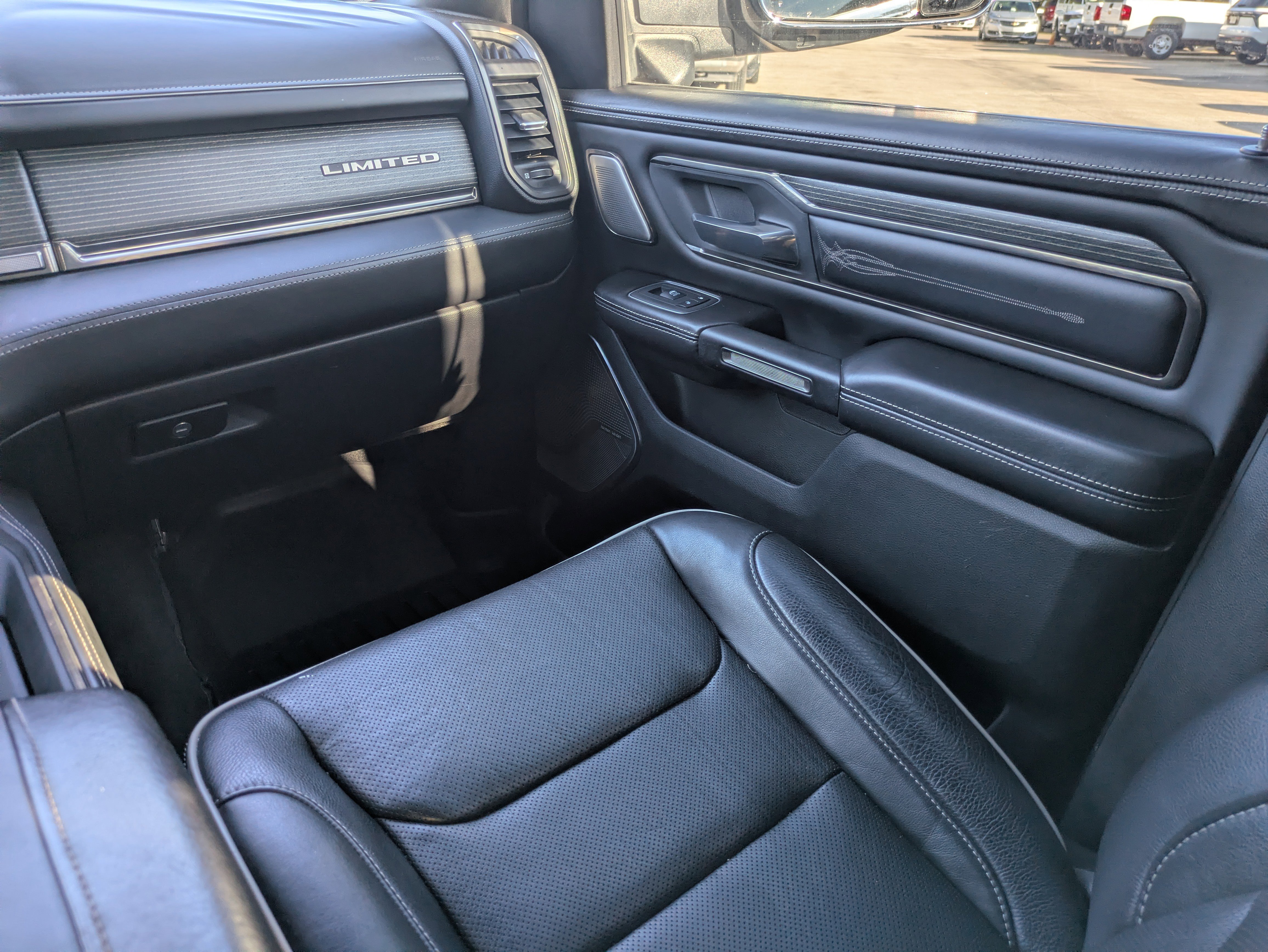 Used 2021 RAM 1500 Limited image 10