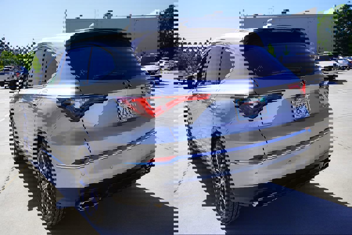 Used 2022 Acura MDX FWD w/ Technology Package image 12