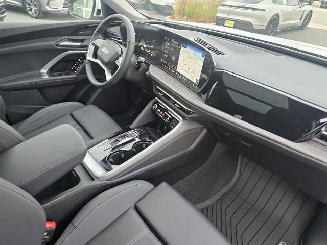 Used 2025 Audi Q5 Premium Plus w/ Premium Plus image 18