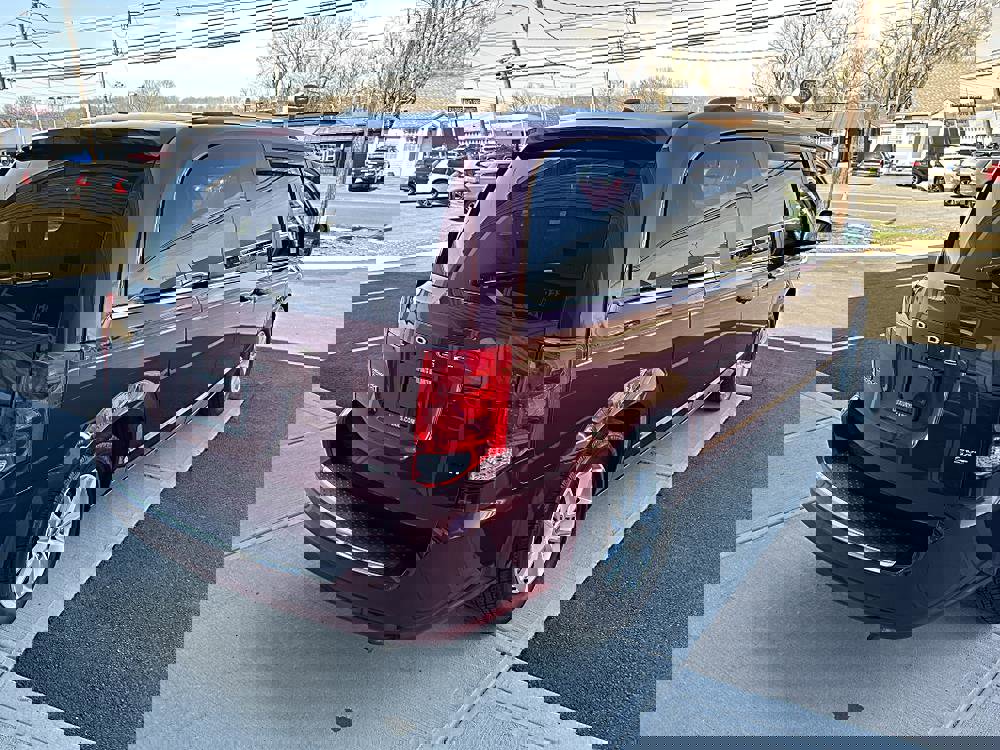 Used 2019 Dodge Grand Caravan SXT w/ Driver Convenience Group image 12