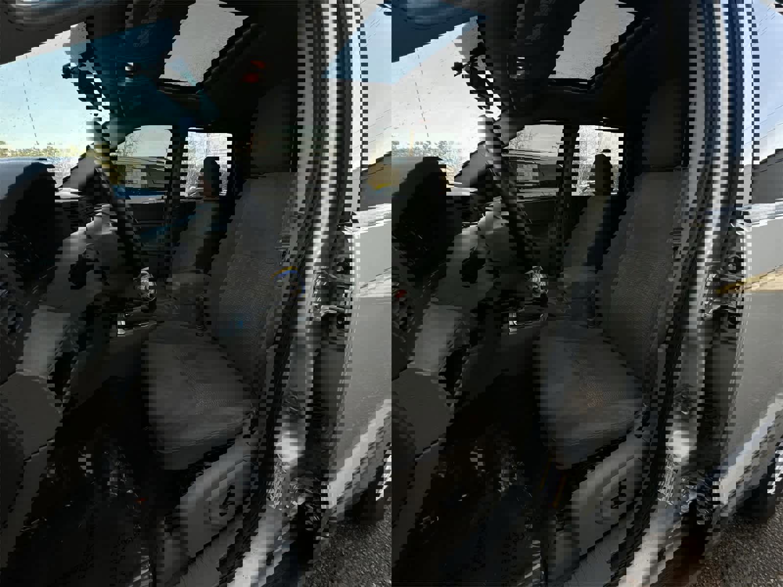 Used 2007 Jeep Grand Cherokee Laredo w/ Sun/Sound Group image 16