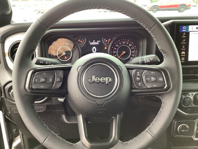 New 2026 Jeep Gladiator Sport AWD/4WD image 11