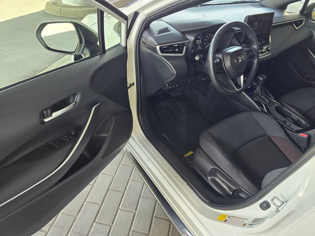 Used 2024 Toyota Corolla SE w/ SE Package FWD image 19