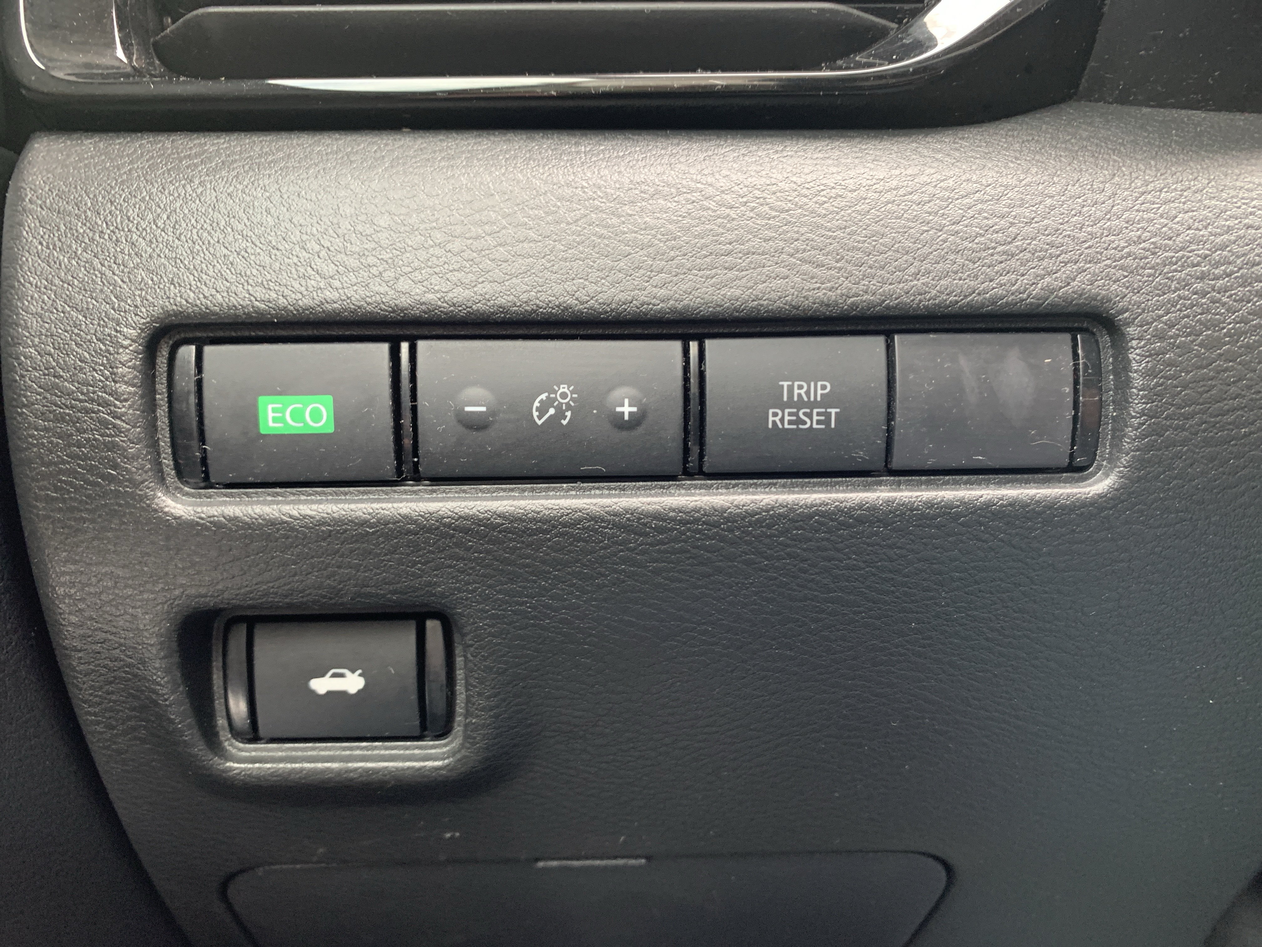 Used 2023 Nissan Sentra SR w/ SR Premium Package FWD image 22