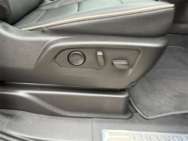 Used 2023 Chevrolet Tahoe Premier w/ Premium Package 2 image 25