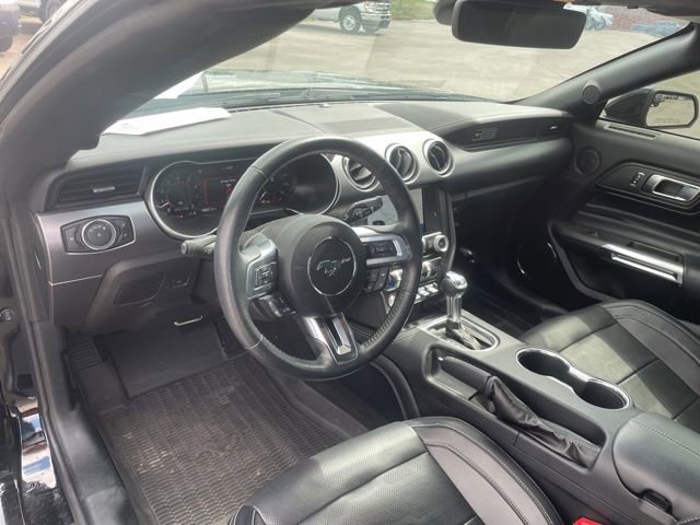 Used 2020 Ford Mustang GT Premium w/ Equipment Group 401A RWD image 27