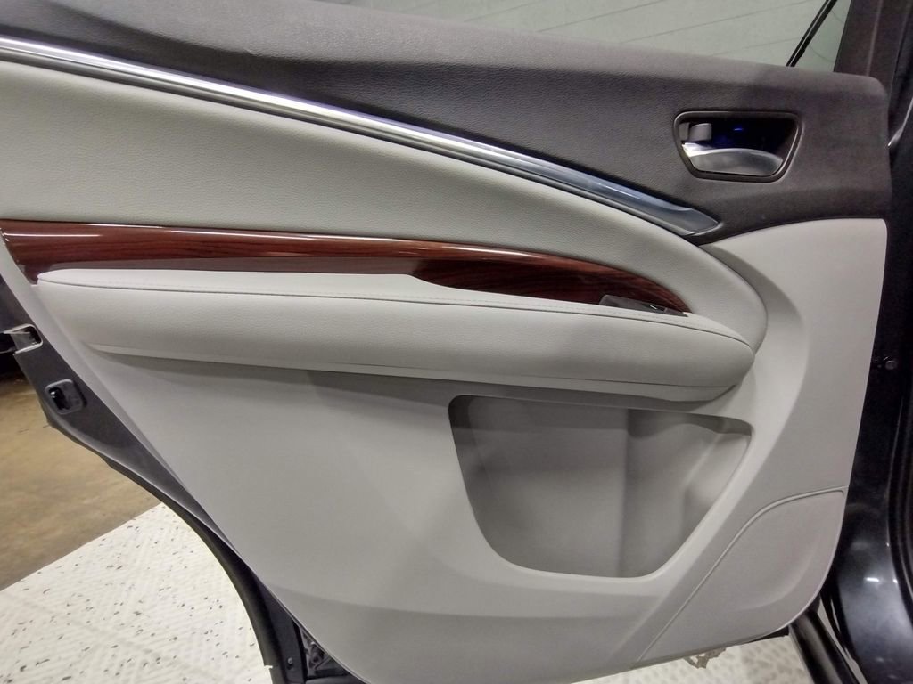 Used 2016 Acura MDX SH-AWD w/ Technology Package image 38