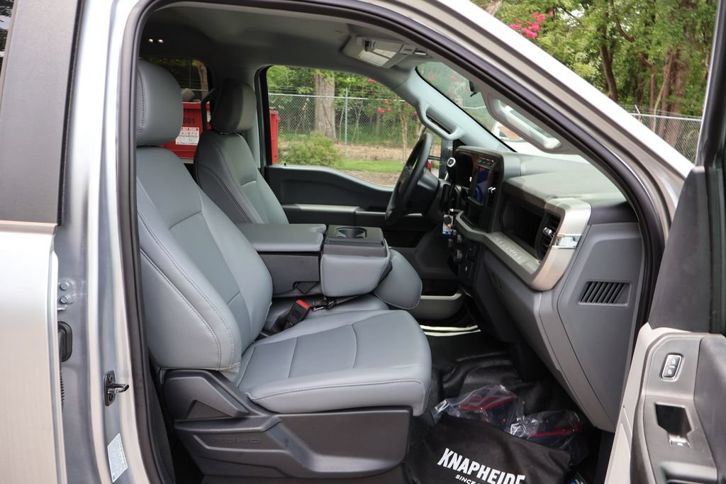 New 2024 Ford F350 XL w/ XL Chrome Package RWD image 22
