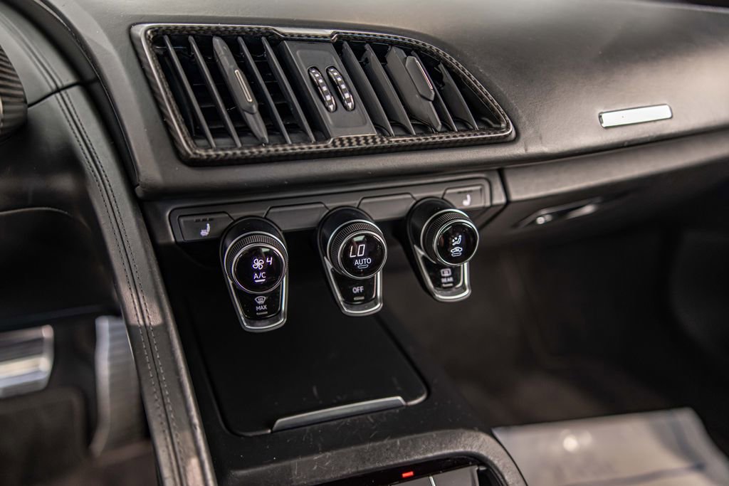 Used 2017 Audi R8 V10 plus image 24