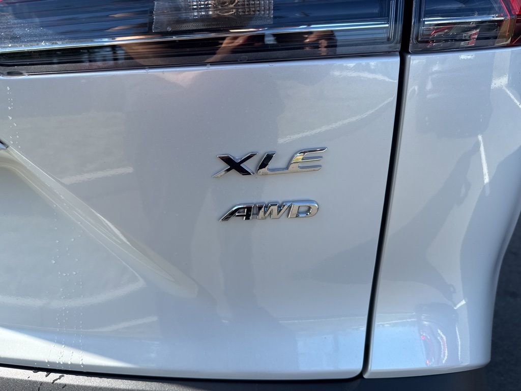 New 2026 Toyota Corolla Cross XLE image 10