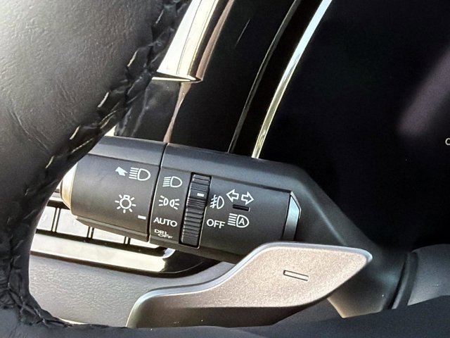 Used 2025 Lexus RX 350 w/ Convenience Package image 31