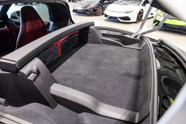 Used 2024 Porsche 911 Targa 4S w/ Premium Package image 39
