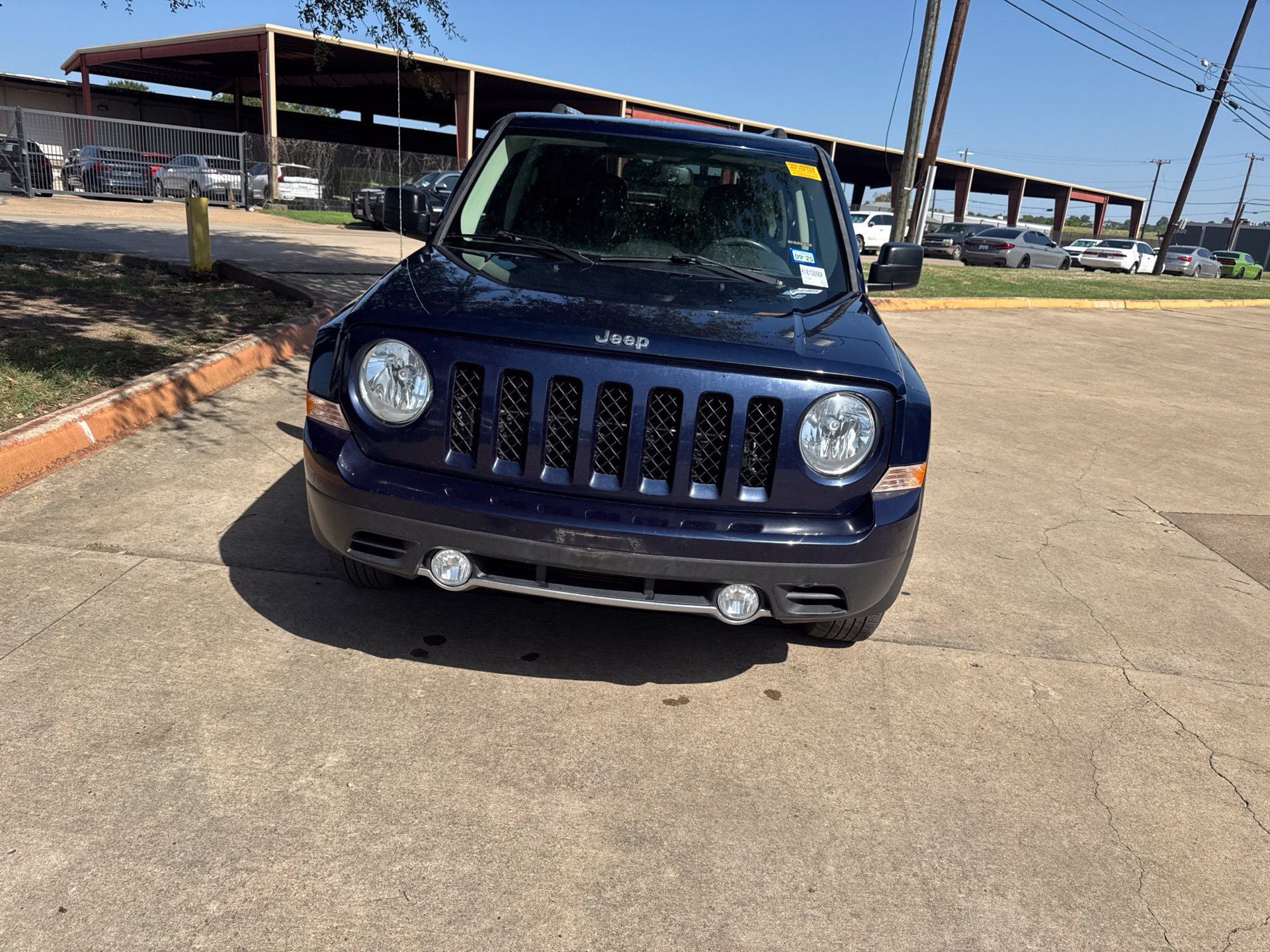 Used 2016 Jeep Patriot High Altitude FWD image 2