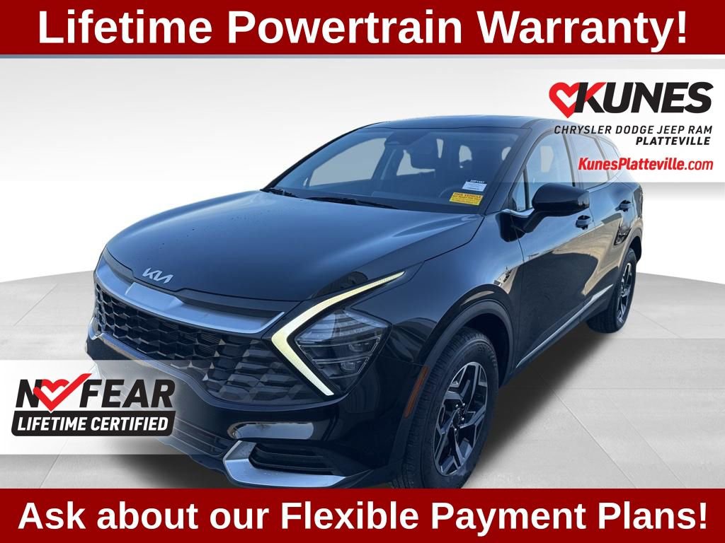 Used 2025 Kia Sportage LX image 9