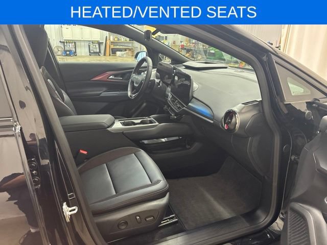 Used 2026 Chevrolet Equinox EV RS w/ Convenience Package II AWD/4WD image 15
