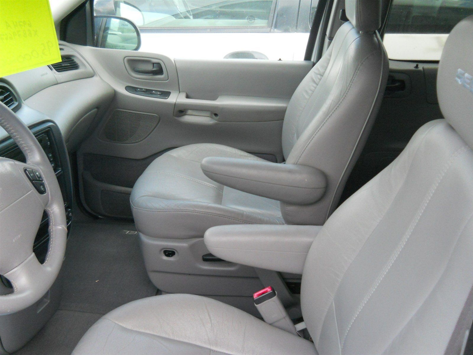 Used 1999 Ford Windstar SEL FWD image 7