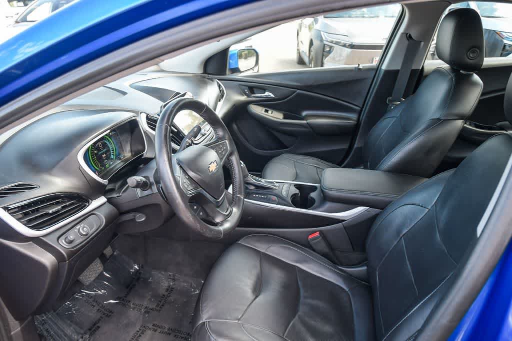 Used 2018 Chevrolet Volt LT w/ Comfort Package FWD image 16