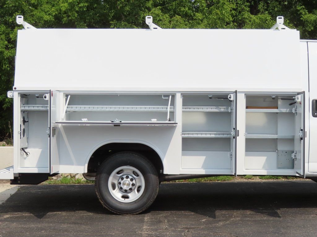 New 2025 Chevrolet Express 3500 w/ Power Convenience Package image 18