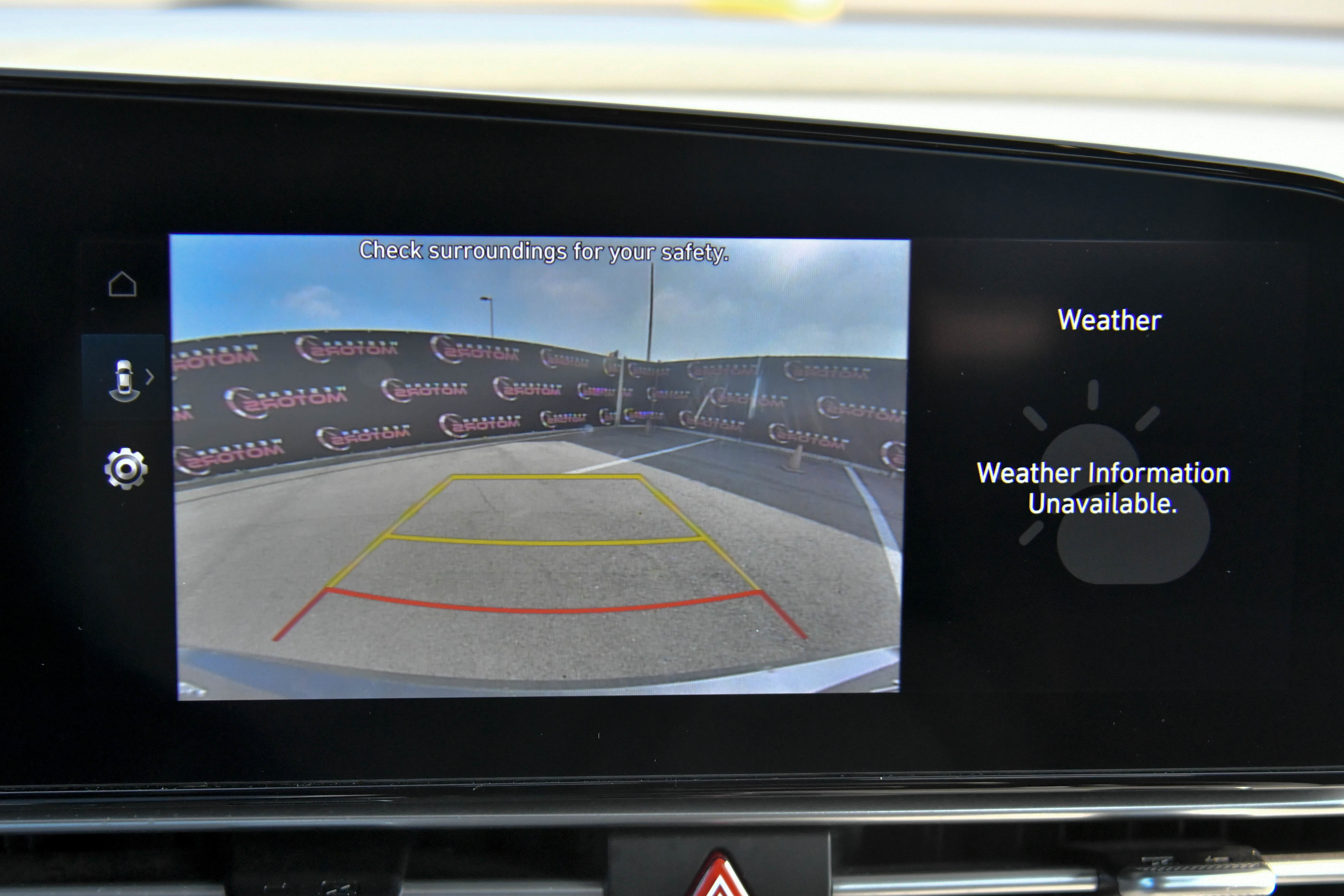 Used 2024 Hyundai Elantra SEL image 17