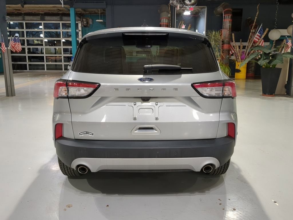 Used 2022 Ford Escape SE w/ Cold Weather Package image 6
