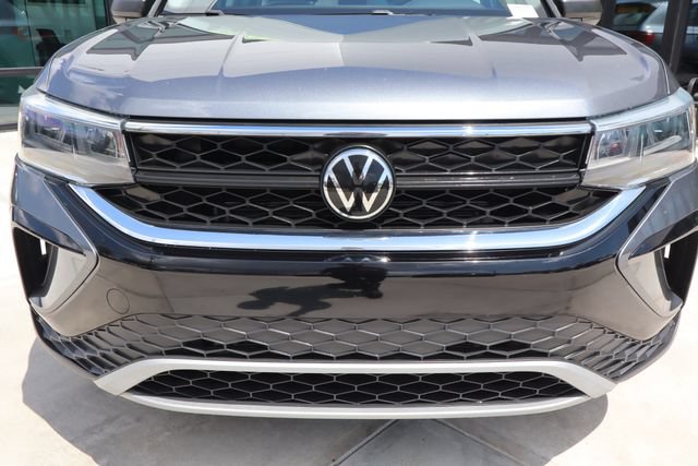 Used 2023 Volkswagen Taos S FWD image 9